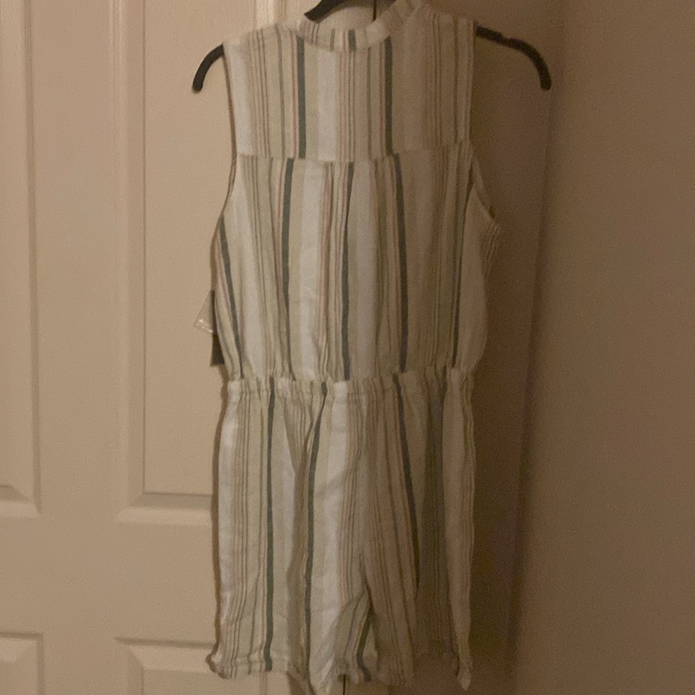 Romper - Picture 2 of 2